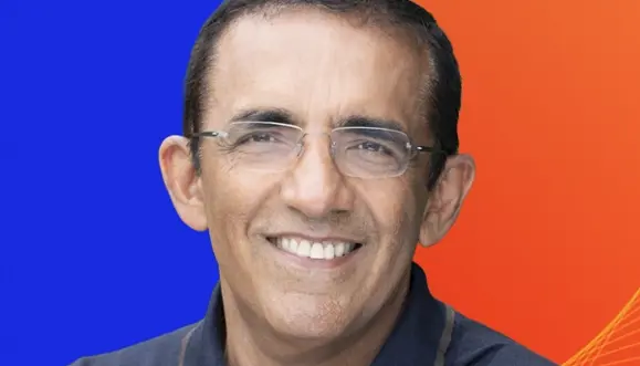 Image for Leading With Courage in Uncertain Times 